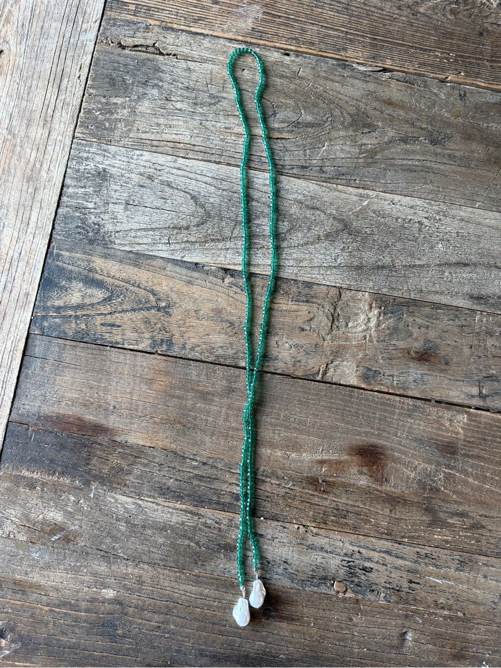 Green Beaded Lariat Necklace with White Pearl Accents